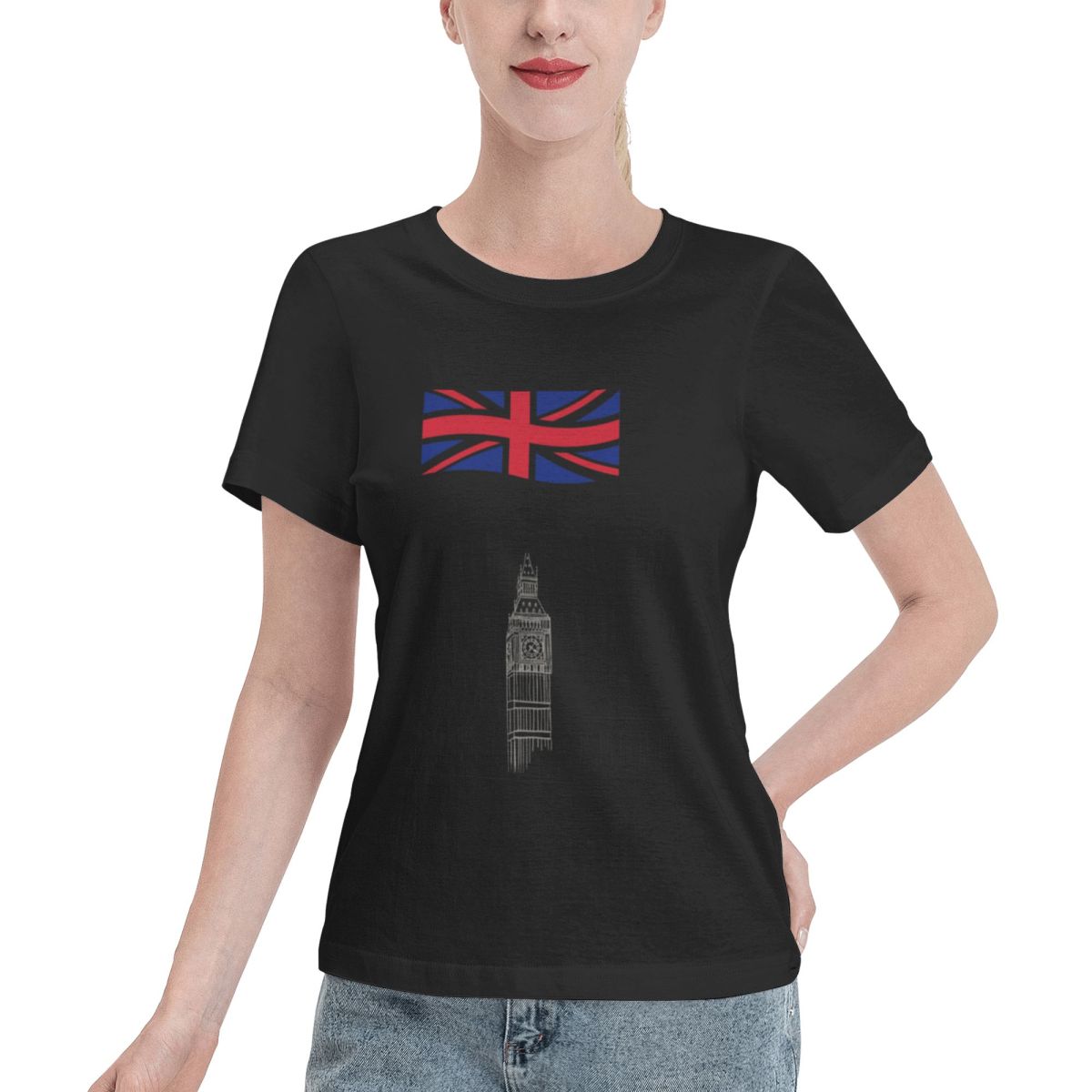 Street Fashion In London - ต้องมีเสื้อยืดผู้หญิงลายผจญภัยในลอนดอน แฟชั่นสตรีท สำหรับสวมใส่ในชีวิตประจำวัน