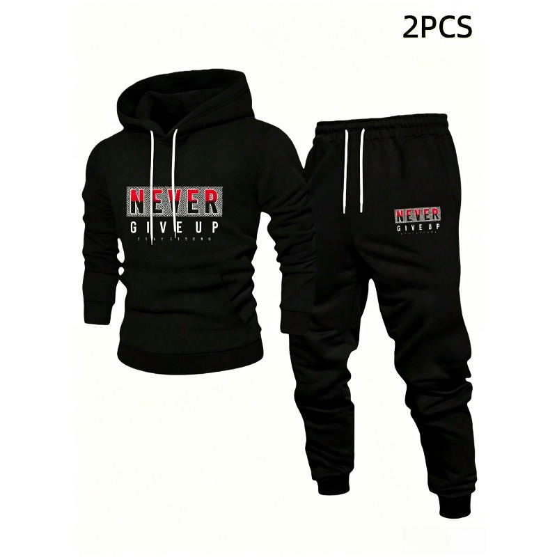 Street Fashion In China - NEVER GIVE UP ชุดแฟชั่นพิมพ์ลายตัวอักษร เสื้อฮู้ดดี้หลวมพร้อมกางเกงวอร์มสำหรับผู้ชาย ชุดสองชิ้นสไตล์สตรีทสปอร์ต