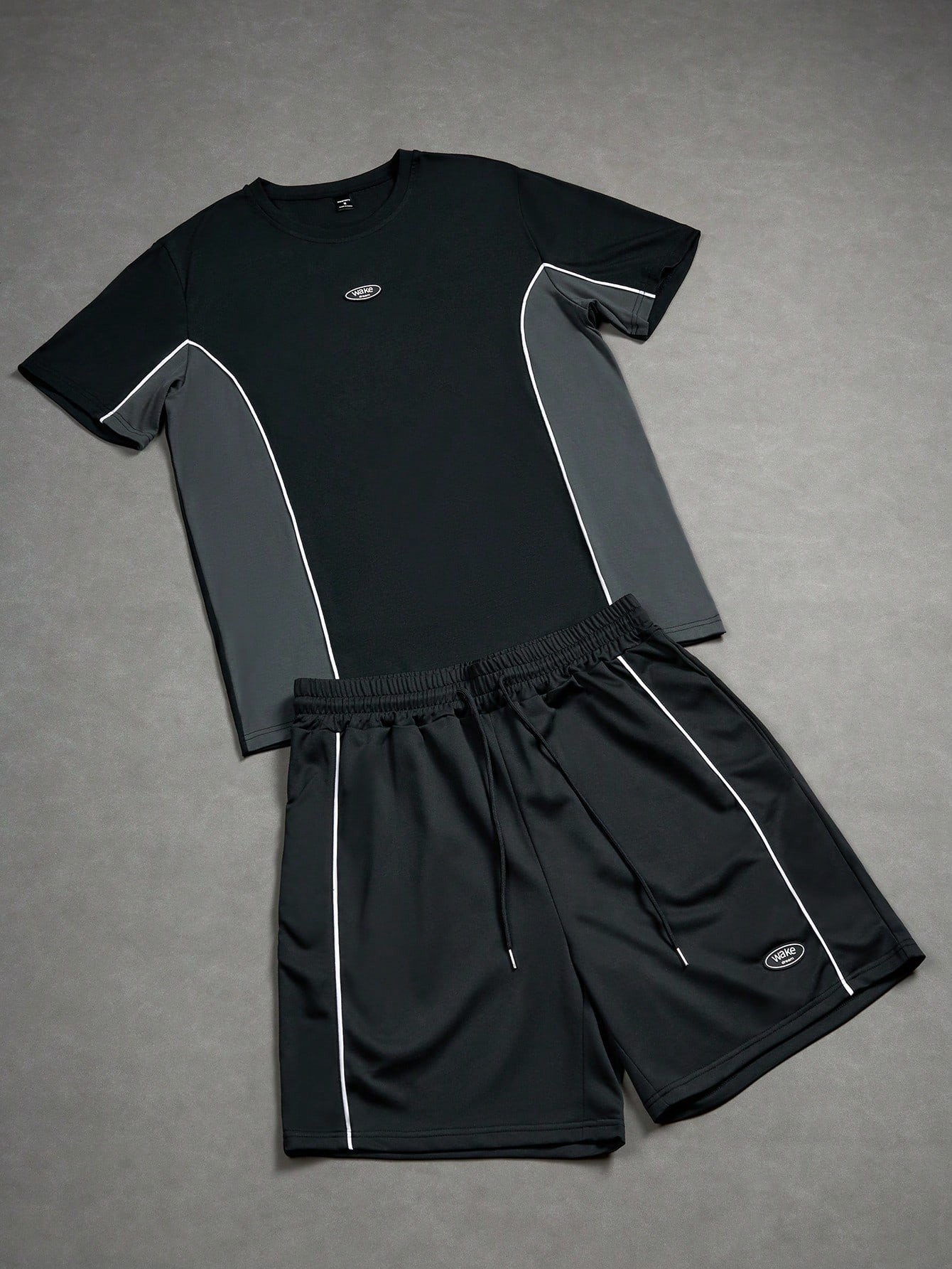 ชุดเซ็ตเสื้อยืดแขนสั้นและกางเก - Street Fashion Male บทวิจารณ์และราคา