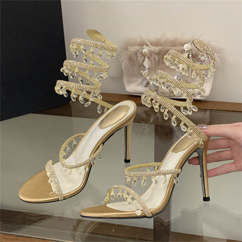 รองเท้าส้นสูงแบบใหม่ของ Eilyke - Street Fashion Shoes บทวิจารณ์และราคา